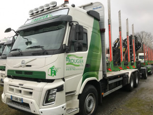 Transport de bois à Pageas